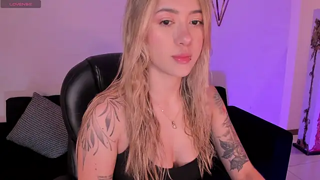 EveBensonX online show from November 30, 12:20 pm