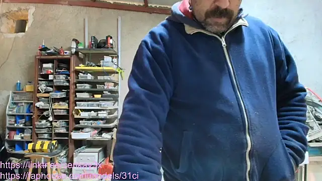 masculine bear daddy online show from December 22, 4:48 pm