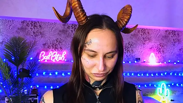 Cool Freak  online show from February 8, 11:12 am