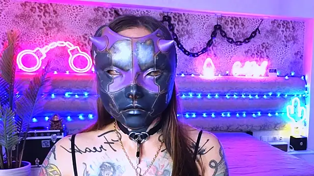 Cool Freak  online show from October 5, 10:35 am