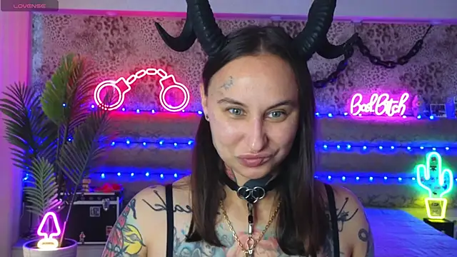 Cool Freak  online show from June 26, 10:19 am