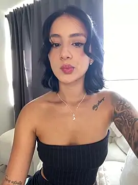 Snapshot of Ale_Lewis chatting on January 29, 9:07 pm Ale Lewis online show from January 29, 9:07 pm