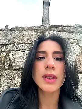 Snapshot of Ale_Lewis chatting on November 1, 12:29 pm Ale Lewis online show from November 1, 12:29 pm