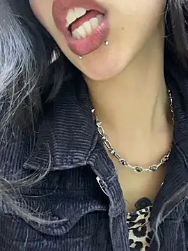 NanaRott online show from March 1, 1:51 am