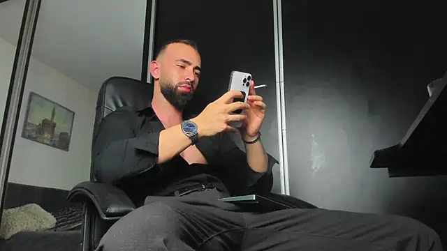 MichaelMasterss online show from November 1, 8:44 pm