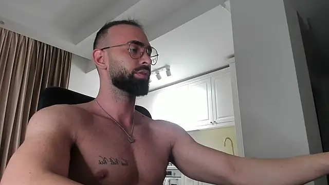 Snapshot of MichaelMasterss chatting on January 31, 9:35 pm MichaelMasterss online show from January 31, 9:35 pm