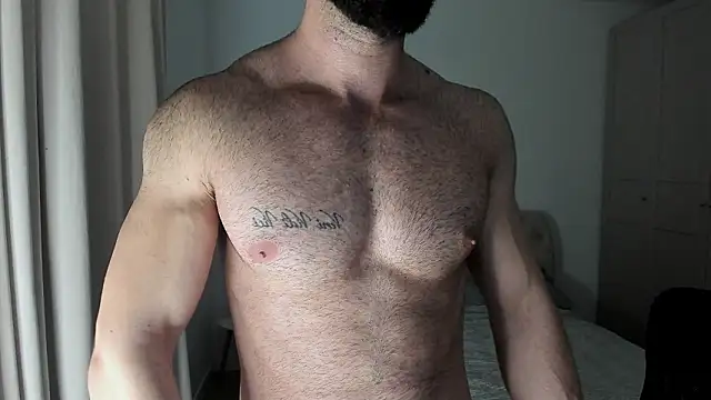 Snapshot of MichaelMasterss chatting on February 9, 10:47 pm MichaelMasterss online show from February 9, 10:47 pm