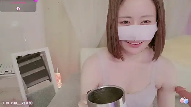 Snapshot of Yuu__k chatting on February 28, 5:26 pm Yuu  k online show from February 28, 5:26 pm