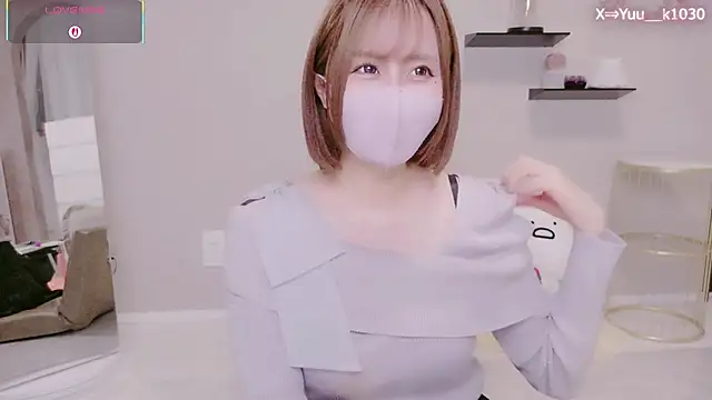 Yuu  k online show from March 3, 2:01 pm