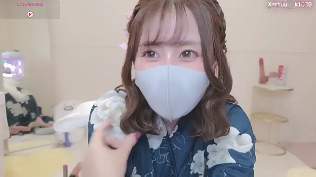 Yuu  k online show from August 1, 2:27 pm