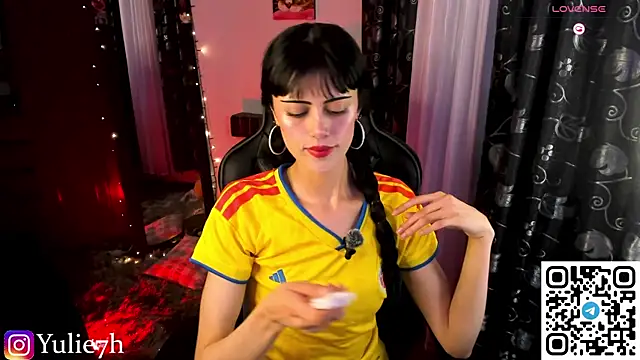 Snapshot of _Jessy_Moon_ chatting on June 27, 11:21 pm Jessy Moon online show from June 27, 11:21 pm