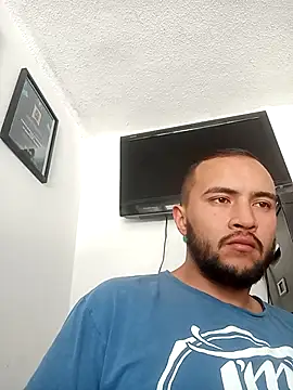 Snapshot of Stiven088 chatting on December 15, 3:49 pm Stiven088 online show from December 15, 3:49 pm