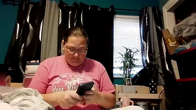 Snapshot of SexyNikki6969 chatting on February 3, 12:21 pm SexyNikki6969 online show from February 3, 12:21 pm