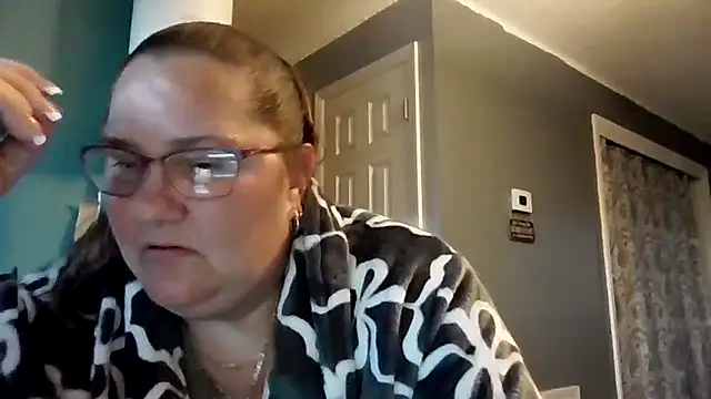 Snapshot of SexyNikki6969 chatting on February 8, 12:19 pm SexyNikki6969 online show from February 8, 12:19 pm