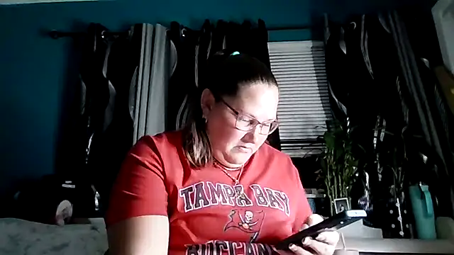Snapshot of SexyNikki6969 chatting on February 12, 3:01 am SexyNikki6969 online show from February 12, 3:01 am