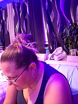 Snapshot of SexyNikki6969 chatting on March 14, 12:50 am SexyNikki6969 online show from March 14, 12:50 am
