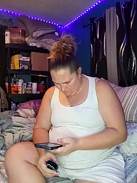 Snapshot of SexyNikki6969 chatting on March 15, 1:44 am SexyNikki6969 online show from March 15, 1:44 am