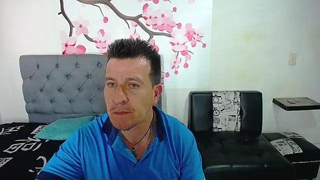 Snapshot of amaya_627 chatting on December 17, 6:53 pm amaya 627 online show from December 17, 6:53 pm