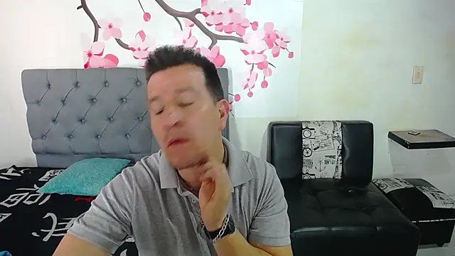 Snapshot of amaya_627 chatting on December 21, 3:20 pm amaya 627 online show from December 21, 3:20 pm