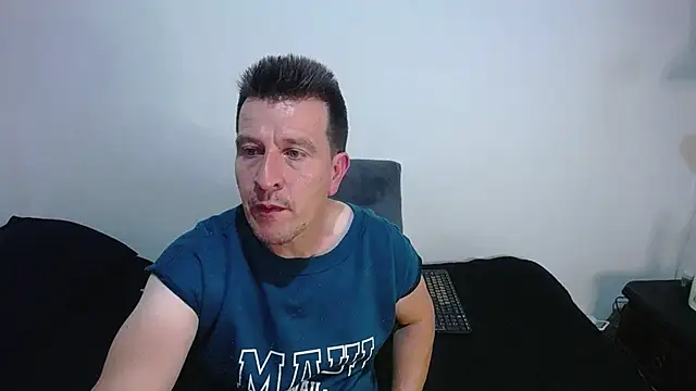 Snapshot of amaya_627 chatting on February 4, 12:40 am amaya 627 online show from February 4, 12:40 am