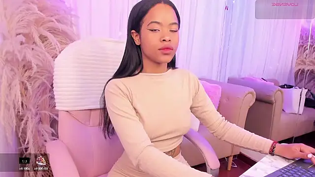 Snapshot of Mia_damm chatting on September 25, 4:27 am Mia damm online show from September 25, 4:27 am