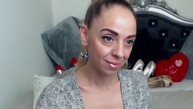 AylyneRichards online show from September 16, 5:41 am