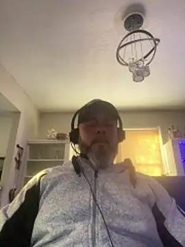 Cristian-Brayan online show from December 16, 1:49 pm