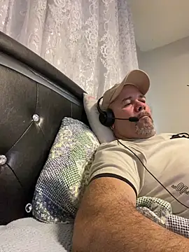 Cristian-Brayan online show from March 9, 9:08 pm