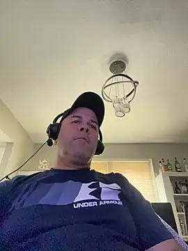 Cristian-Brayan online show from March 11, 3:29 pm