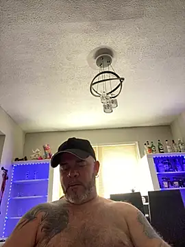 Cristian-Brayan online show from April 15, 6:26 pm