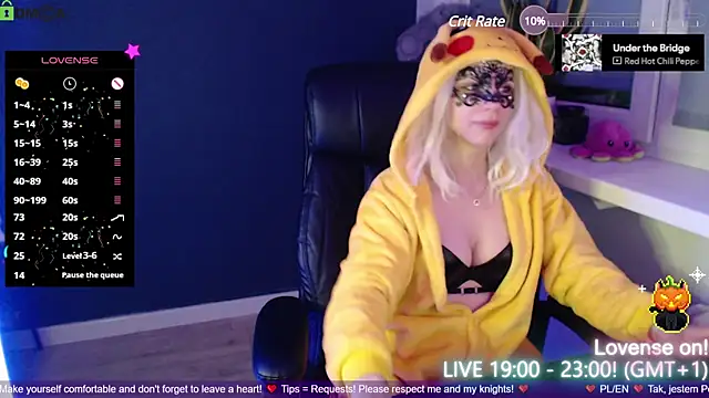 strawberry muffin online show from December 3, 7:55 pm