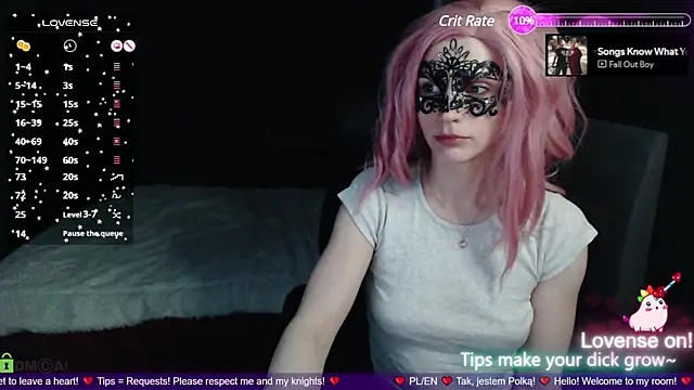 strawberry muffin online show from February 25, 5:58 pm