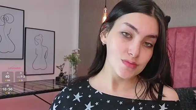 Alexa Thaylor  online show from April 15, 4:03 pm