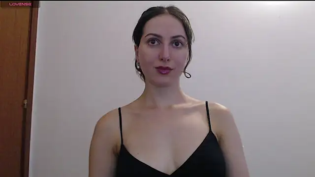  Hot Lady  online show from August 3, 6:55 pm