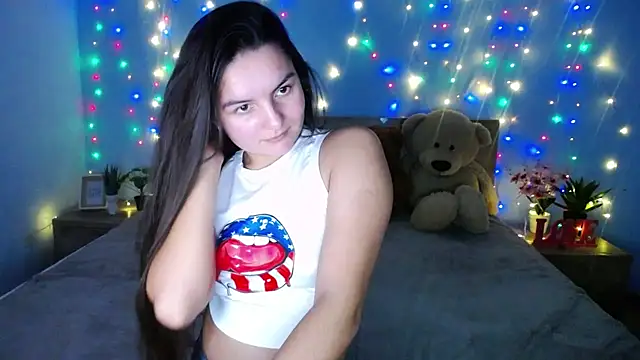 Snapshot of JasmineAsha chatting on January 24, 1:14 pm JasmineAsha online show from January 24, 1:14 pm