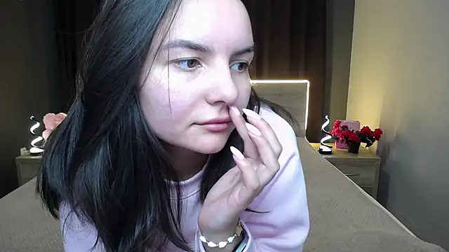 JasmineAsha online show from January 18, 7:34 am