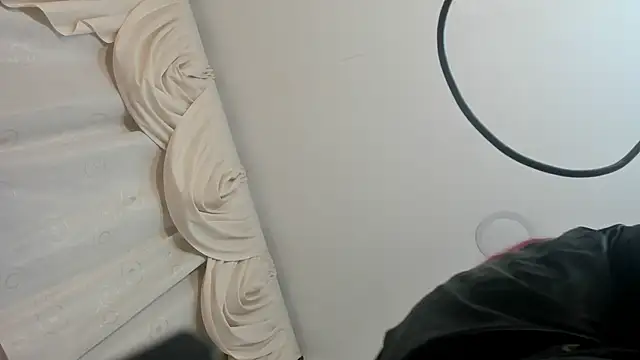 sarita loven online show from March 31, 4:57 am