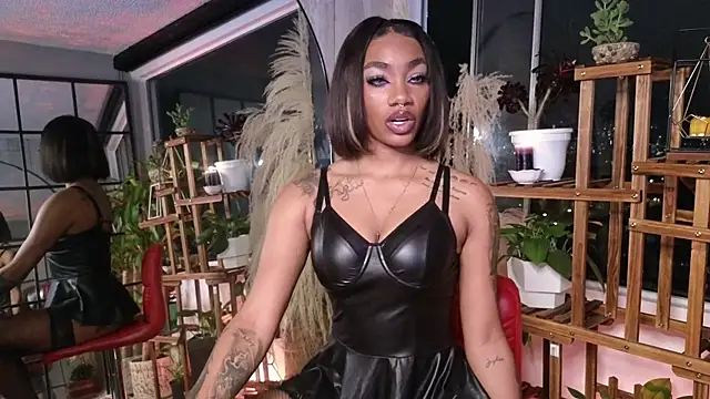 emely brandon online show from December 6, 1:07 am