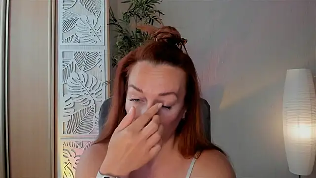 RebeccaMartinez online show from May 29, 7:17 am