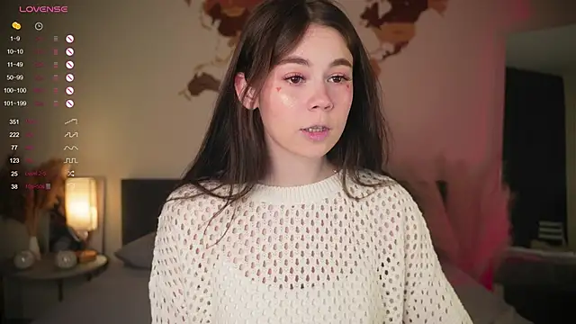 Snapshot of AuroraMari chatting on March 17, 11:32 pm AuroraMari online show from March 17, 11:32 pm