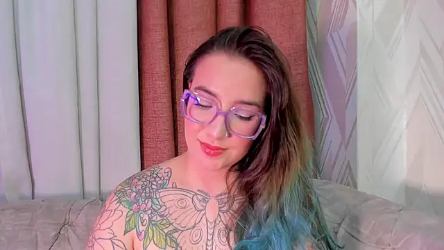 Snapshot of DEVA_BLUE_ chatting on January 14, 7:48 am DEVA BLUE  online show from January 14, 7:48 am