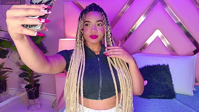 MalaikaBrown online show from January 10, 4:14 am