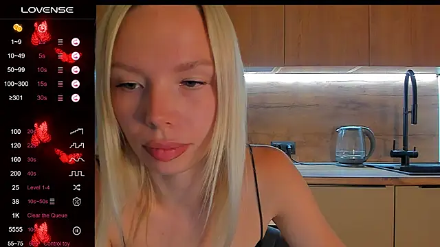 Snapshot of Olivia_Bells chatting on August 3, 8:45 pm Olivia Bells online show from August 3, 8:45 pm