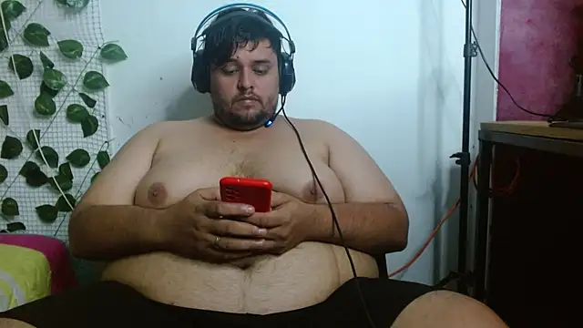 Snapshot of altairstudiosvip_ chatting on January 24, 11:37 am altairstudiosvip  online show from January 24, 11:37 am