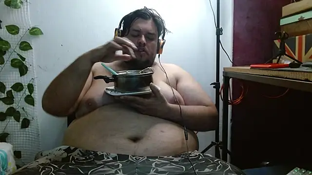 Snapshot of altairstudiosvip_ chatting on February 1, 7:13 pm altairstudiosvip  online show from February 1, 7:13 pm