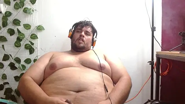 Snapshot of altairstudiosvip_ chatting on February 6, 4:21 am altairstudiosvip  online show from February 6, 4:21 am