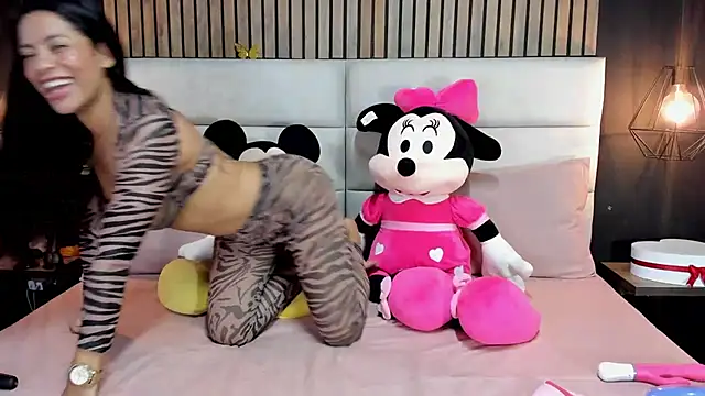 NiicolleMiller online show from February 24, 4:36 pm