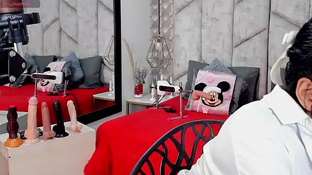 NiicolleMiller online show from November 26, 6:09 pm