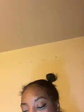 Iceblanca online show from March 9, 7:45 am