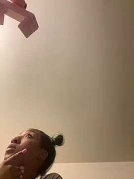 Iceblanca online show from March 11, 3:37 am